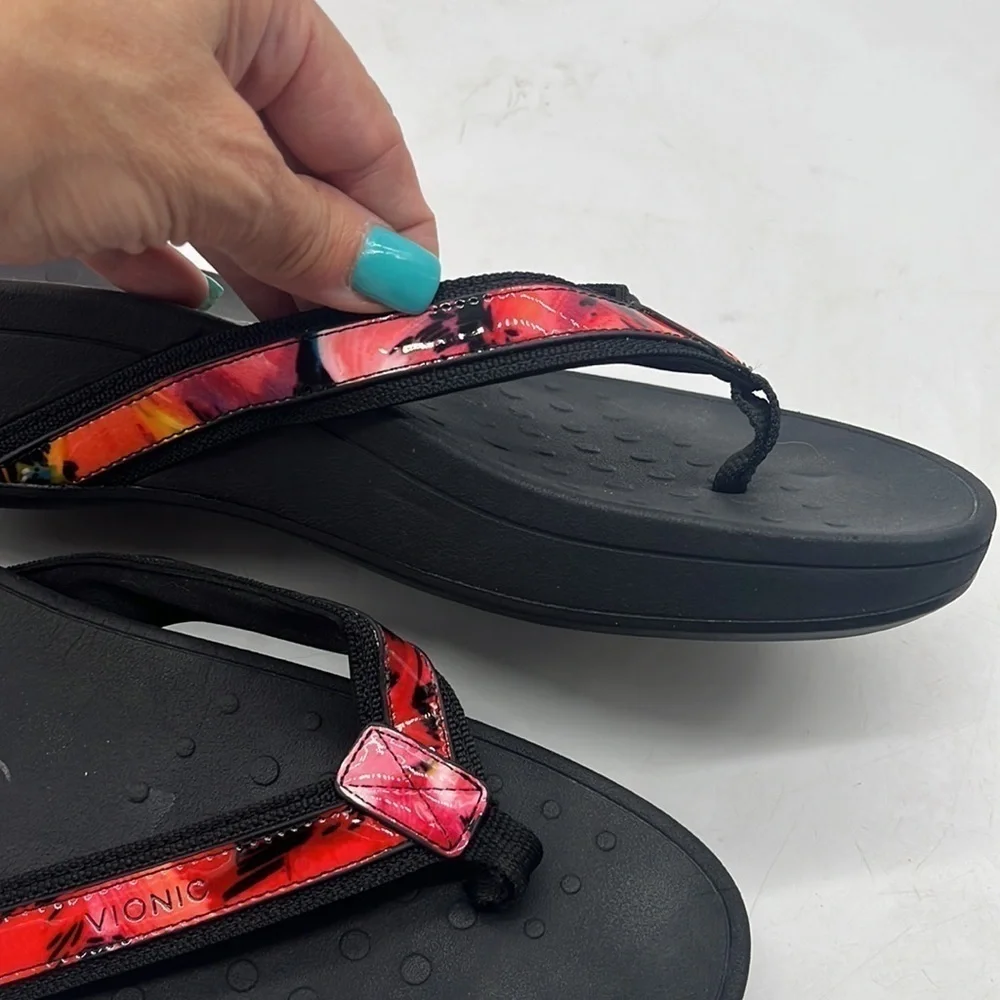 Vionic High Tide 380 Red Black Multi Orthidic Platform Flip Flop Sandals 11